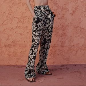 Zara Printed Paperbag Pants | sz Small